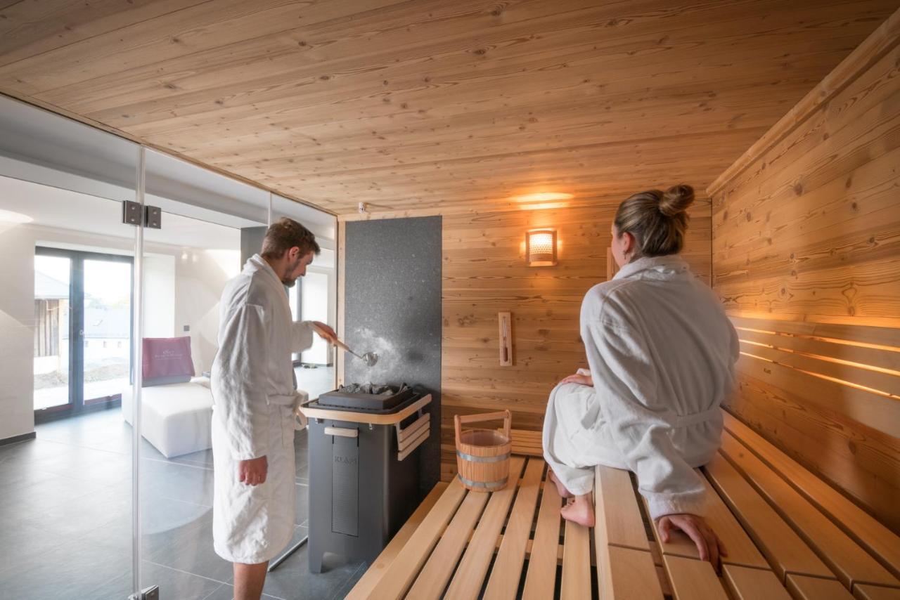 Chalet-ferienwohnung Schlossblick, 51 Qm, Wellness/fitness/sauna - Bergroedelhof Apartment Feilitzsch